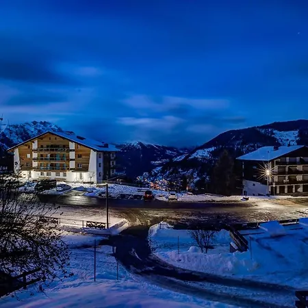Lägenhet Rocailles 7 *